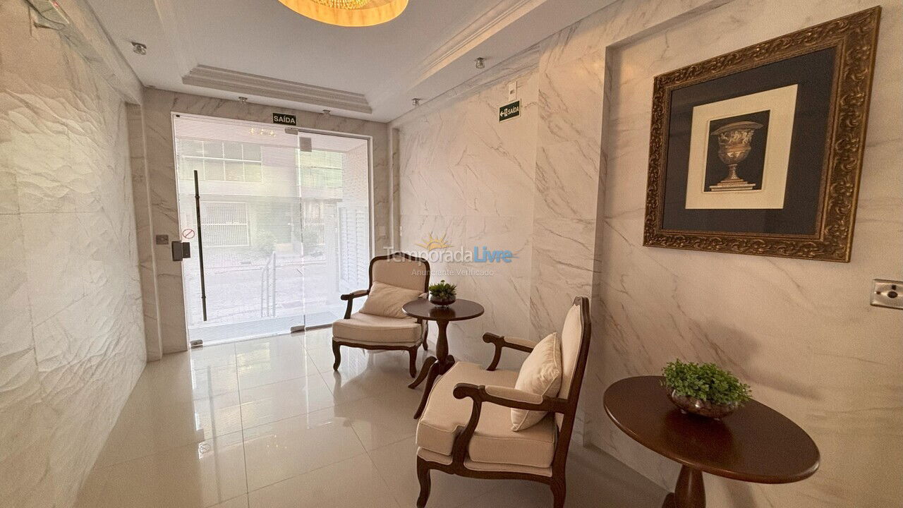 Apartamento para aluguel de temporada em Bombinhas (Praia de Bombas)