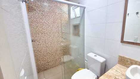 LINDA CASA COM PISCINA 🏊🏻‍♂️ 04 QUARTOS, 13 PESSOAS EM BOMBAS