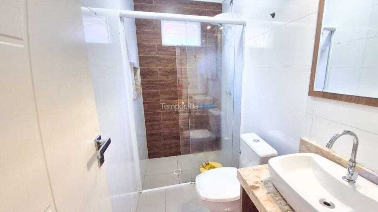 Casa para aluguel de temporada em Bombinhas (Praia de Bombas)