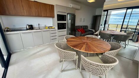 COBERTURA DUPLEX DE LUXO COM VISTA PARA O MAR EM MARISCAL