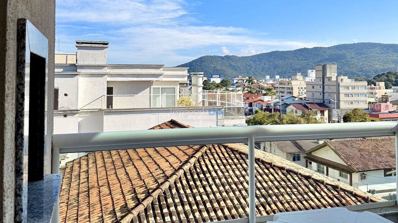 Apartment for vacation rental in Bombinhas (Praia de Bombas)