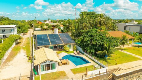 Casa Frente-Mar Pé na Areia em Serrambi, PE