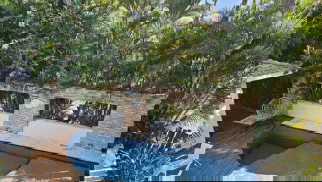 House in Riviera for the season near the beach