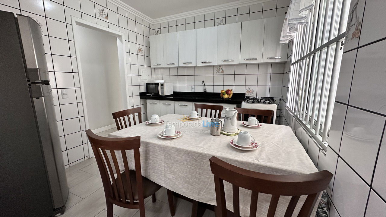 Apartment for vacation rental in Balneário Camboriú (Praia Central)