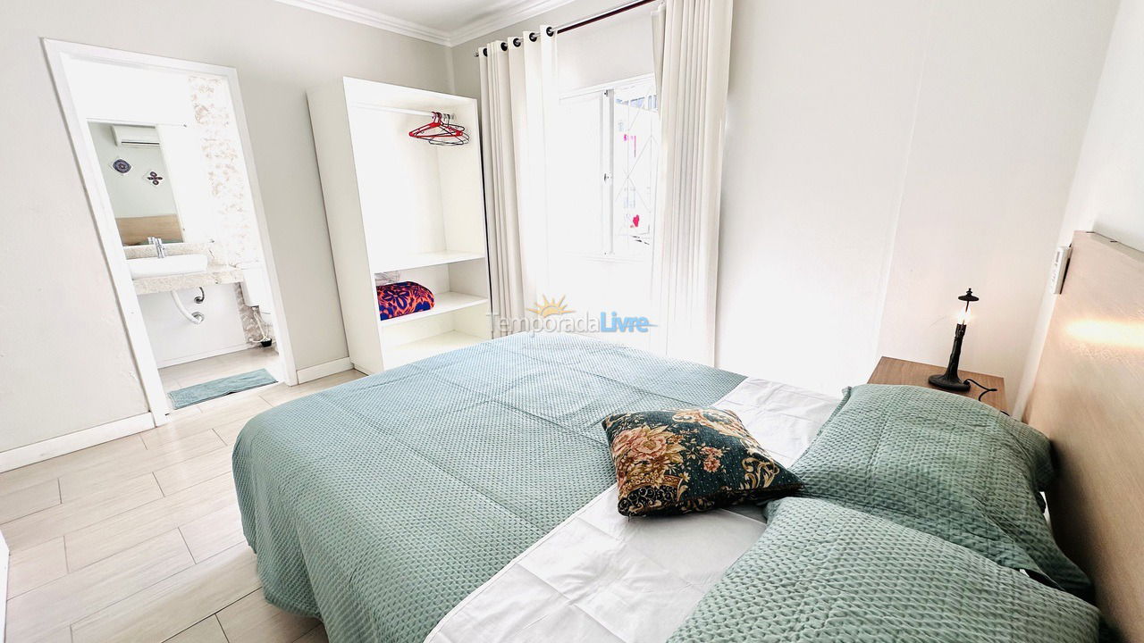 Apartment for vacation rental in Balneário Camboriú (Praia Central)