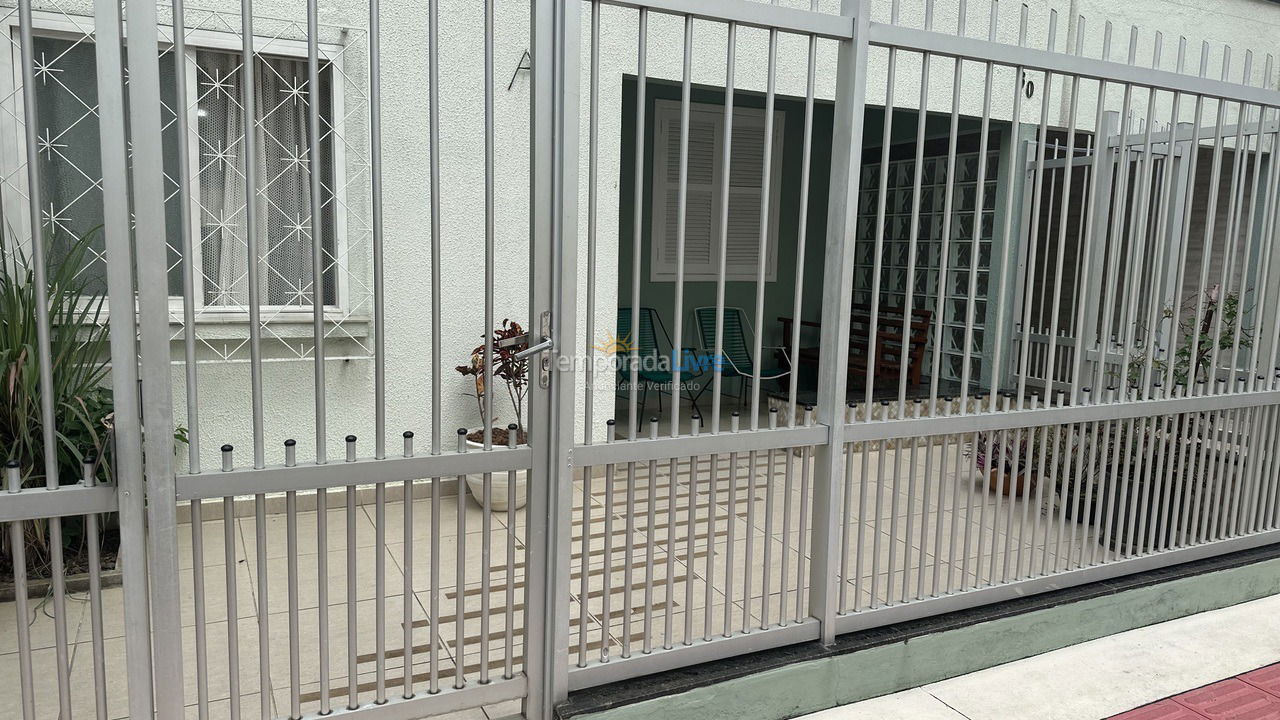 Casa para aluguel de temporada em Balneário Camboriú (Praia Central)