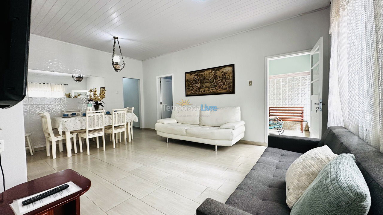 Casa para aluguel de temporada em Balneário Camboriú (Praia Central)