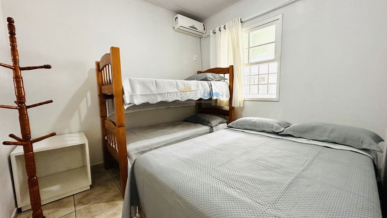 Casa para aluguel de temporada em Balneário Camboriú (Praia Central)