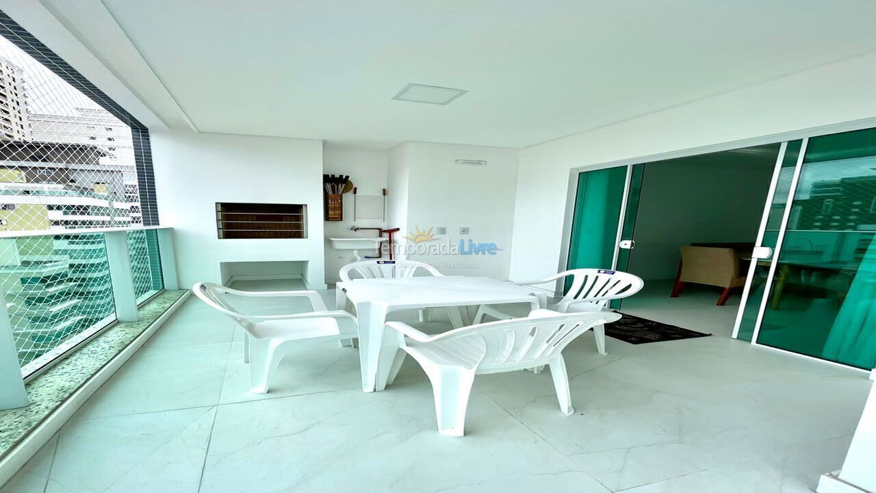 Apartment for vacation rental in Itapema (Meia Praia)