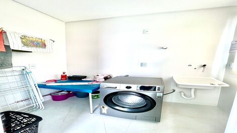 Well located 3 suite apartment