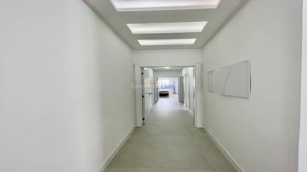 Apartment for vacation rental in Itapema (Meia Praia)