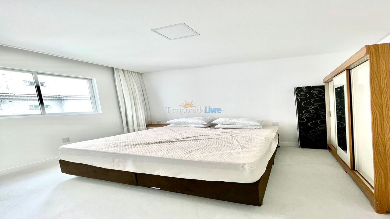 Apartment for vacation rental in Itapema (Meia Praia)