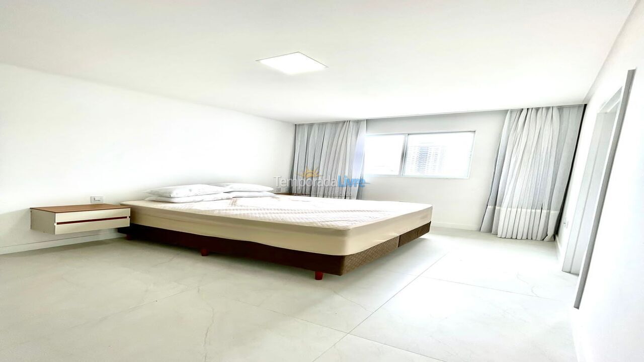 Apartment for vacation rental in Itapema (Meia Praia)