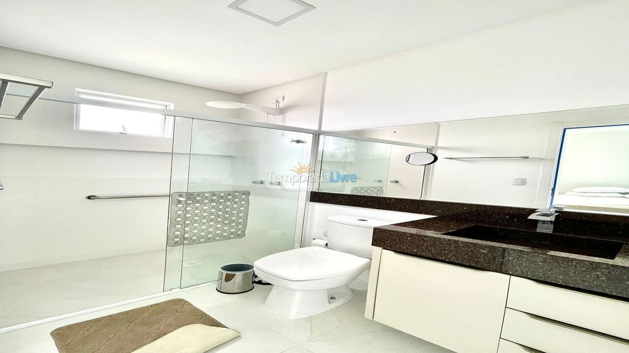 Apartment for vacation rental in Itapema (Meia Praia)