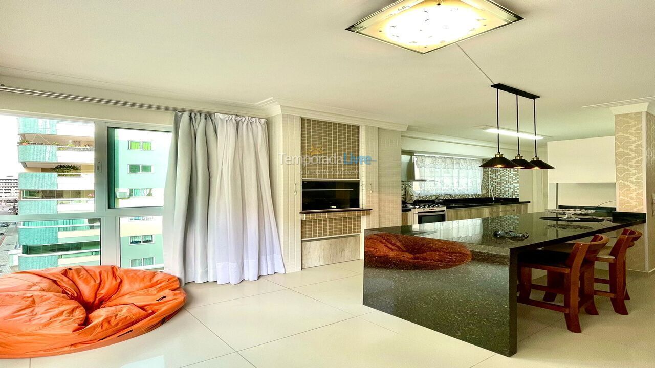 Apartment for vacation rental in Itapema (Meia Praia)