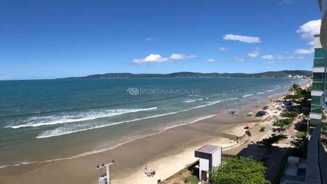 Residencial Prinz - 04 Ocean Front Suites in Meia Praia Itapema / SC