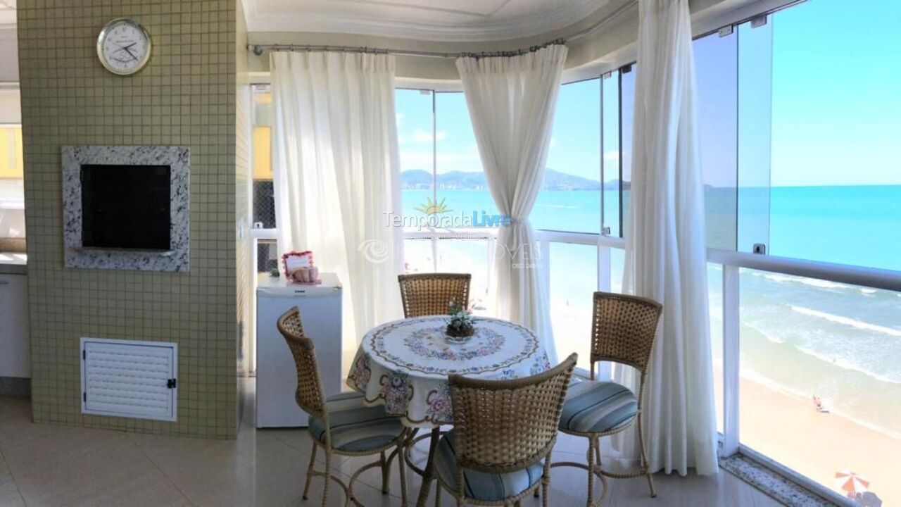 Apartment for vacation rental in Itapema (Meia Praia)