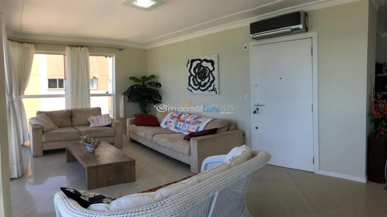 Apartment for vacation rental in Itapema (Meia Praia)
