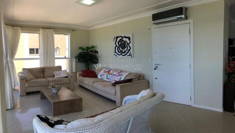 Residencial Prinz - 04 Ocean Front Suites in Meia Praia Itapema / SC