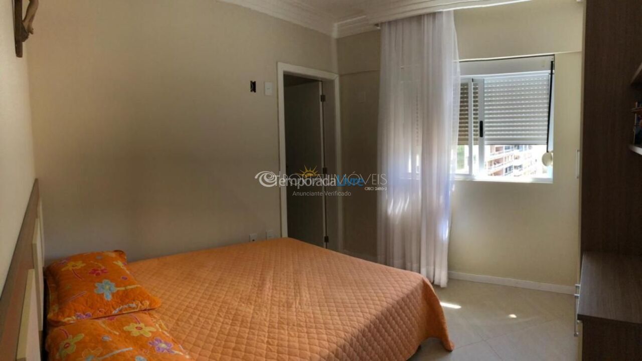 Apartment for vacation rental in Itapema (Meia Praia)