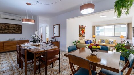 250m da praia com AC, 4 quartos| Brazilian Corner