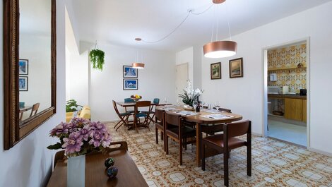 250m da praia com AC, 4 quartos| Brazilian Corner
