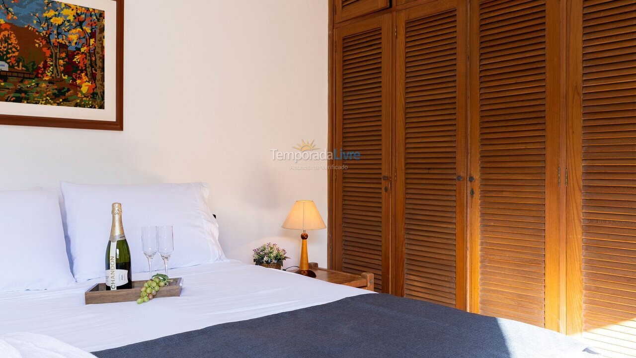 Apartamento para aluguel de temporada em Guarujá (Enseada)