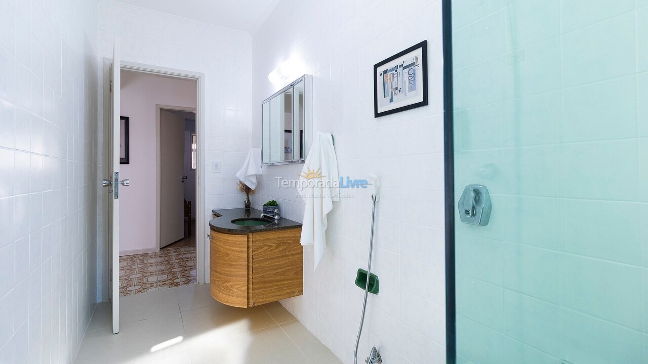 Apartamento para aluguel de temporada em Guarujá (Enseada)