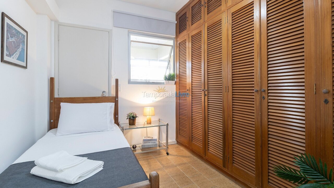 Apartamento para aluguel de temporada em Guarujá (Enseada)