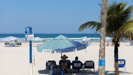 250m da praia com AC, 4 quartos| Brazilian Corner