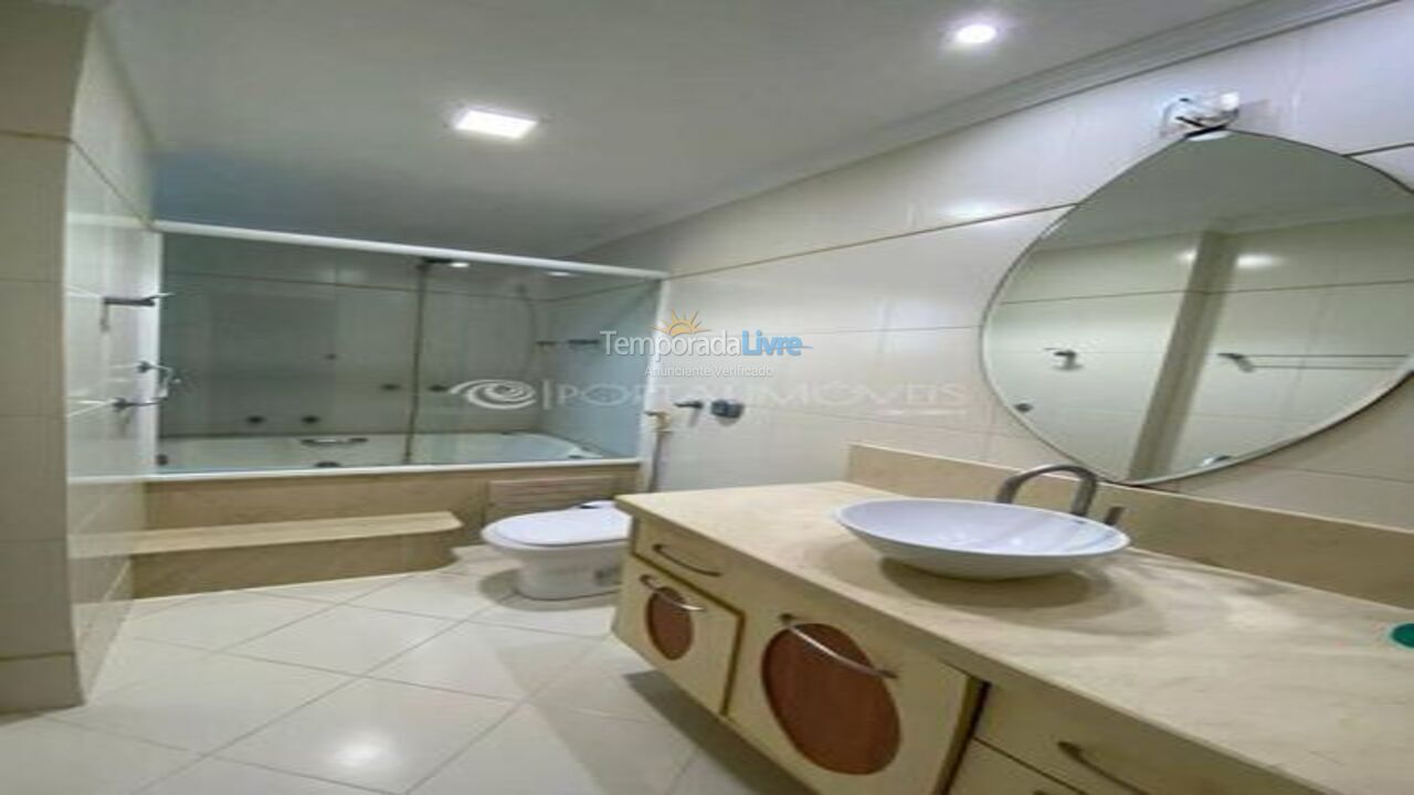 Apartment for vacation rental in Itapema (Meia Praia)