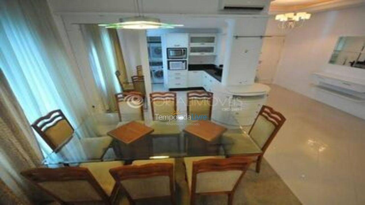 Apartment for vacation rental in Itapema (Meia Praia)