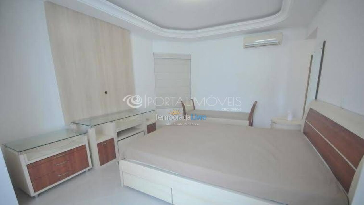Apartment for vacation rental in Itapema (Meia Praia)