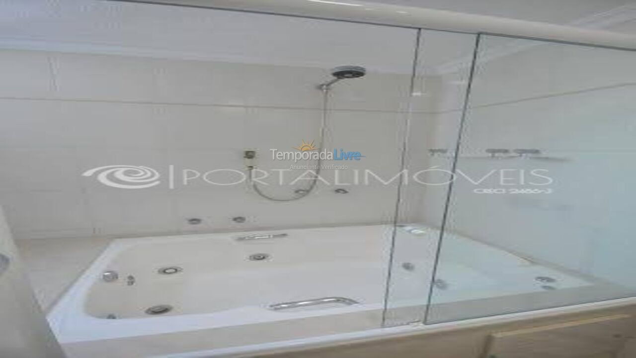 Apartment for vacation rental in Itapema (Meia Praia)