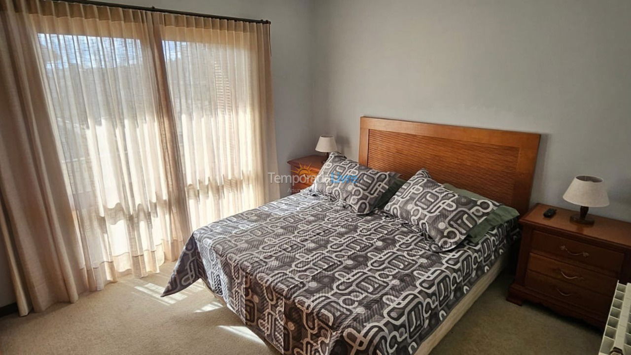 Apartamento para aluguel de temporada em Gramado (Avenida Central)