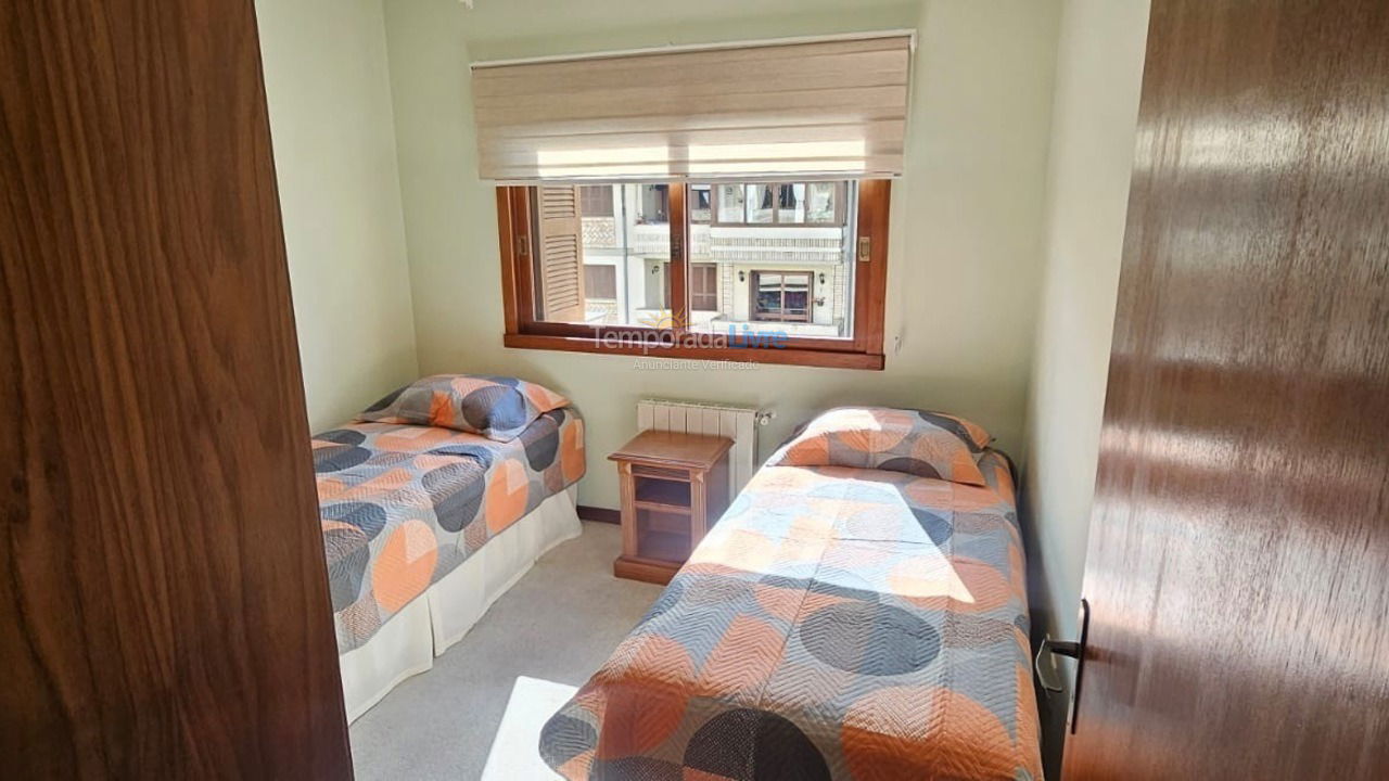 Apartamento para aluguel de temporada em Gramado (Avenida Central)