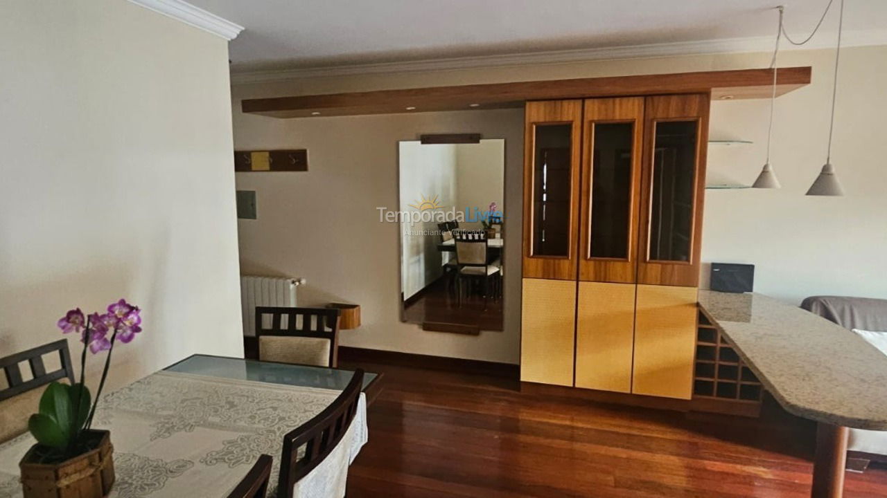 Apartamento para aluguel de temporada em Gramado (Avenida Central)