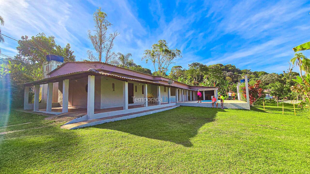 Granja para alquiler de vacaciones em Embu Guaçu (Embu Guaçu)