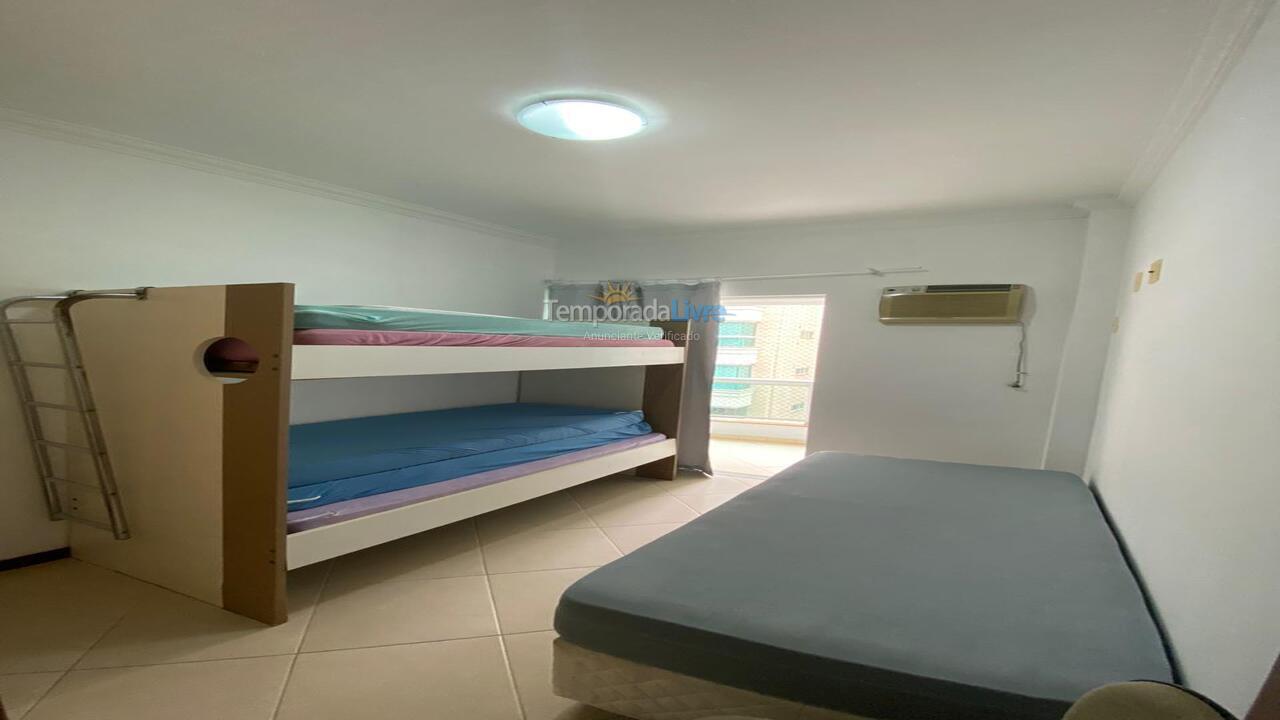 Apartamento para aluguel de temporada em Itapema (Meia Praia)