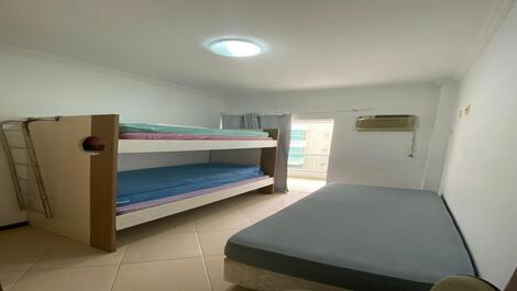 LINDO APARTAMENTO EM MEIA PRAIA ITAPEMA