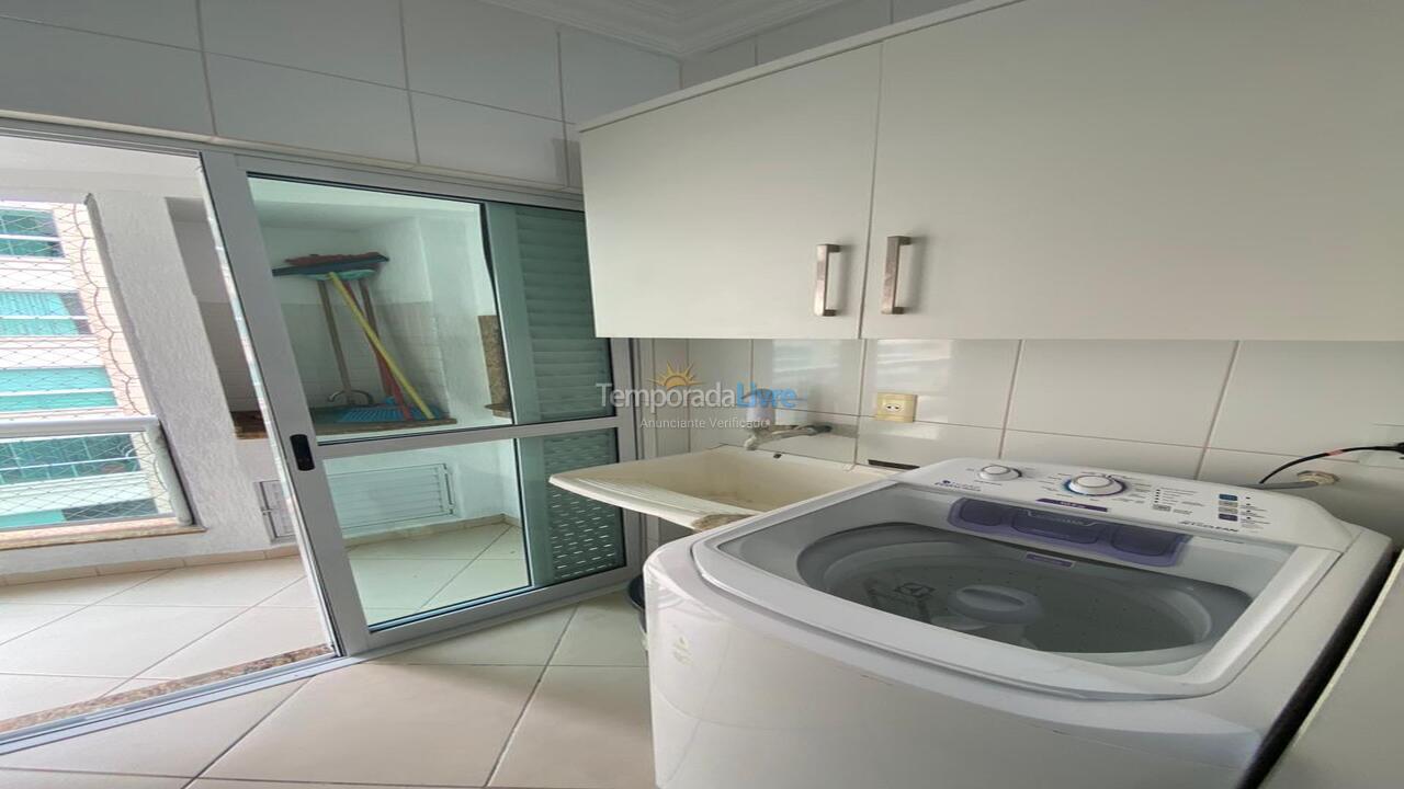 Apartamento para aluguel de temporada em Itapema (Meia Praia)