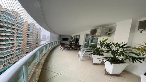 LINDO APARTAMENTO EM MEIA PRAIA ITAPEMA