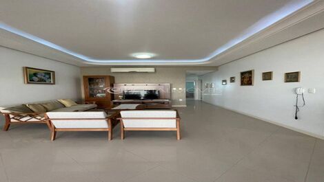 Apartamento com 3 suites em Meia Praia, Frente Avenida com Vista Mar