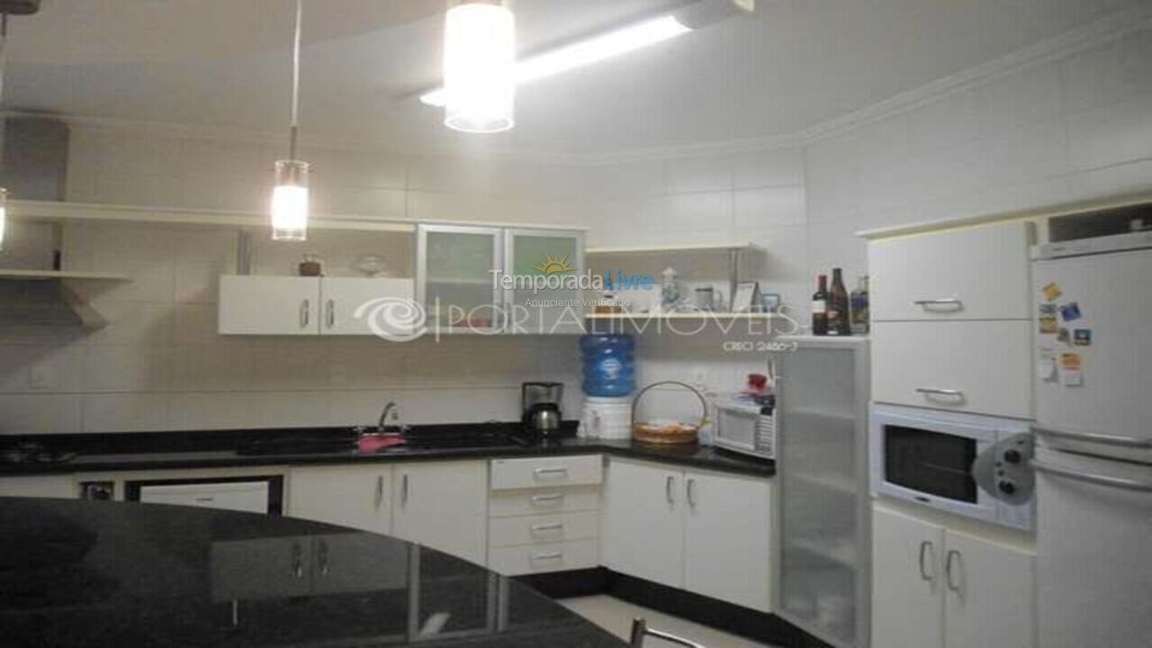 Apartamento para alquiler de vacaciones em Itapema (Meia Praia)