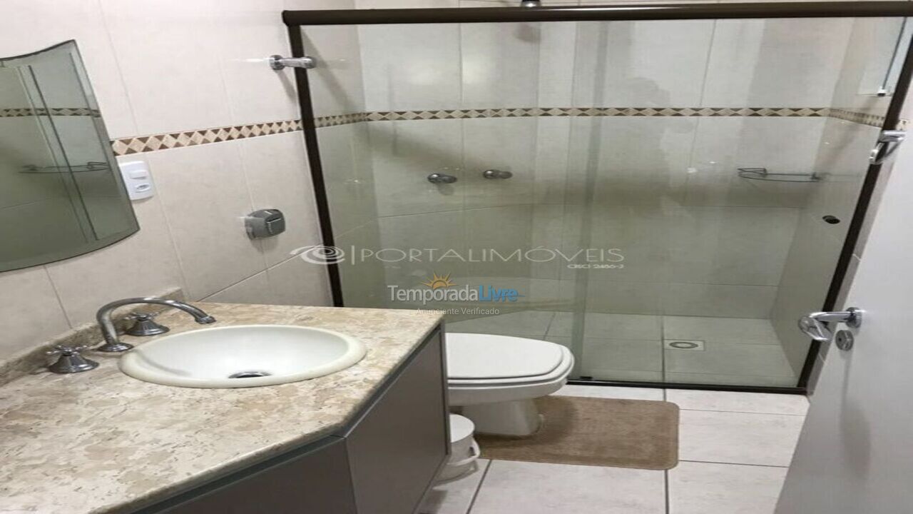 Apartamento para alquiler de vacaciones em Itapema (Meia Praia)