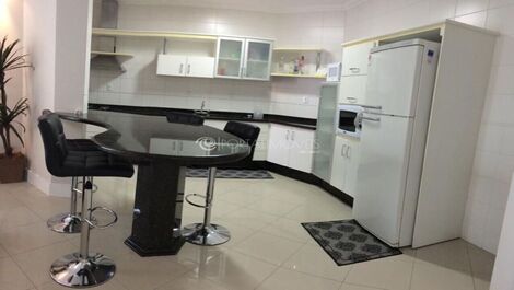APARTAMENTO mitad de la playa ITAPEMA SC
