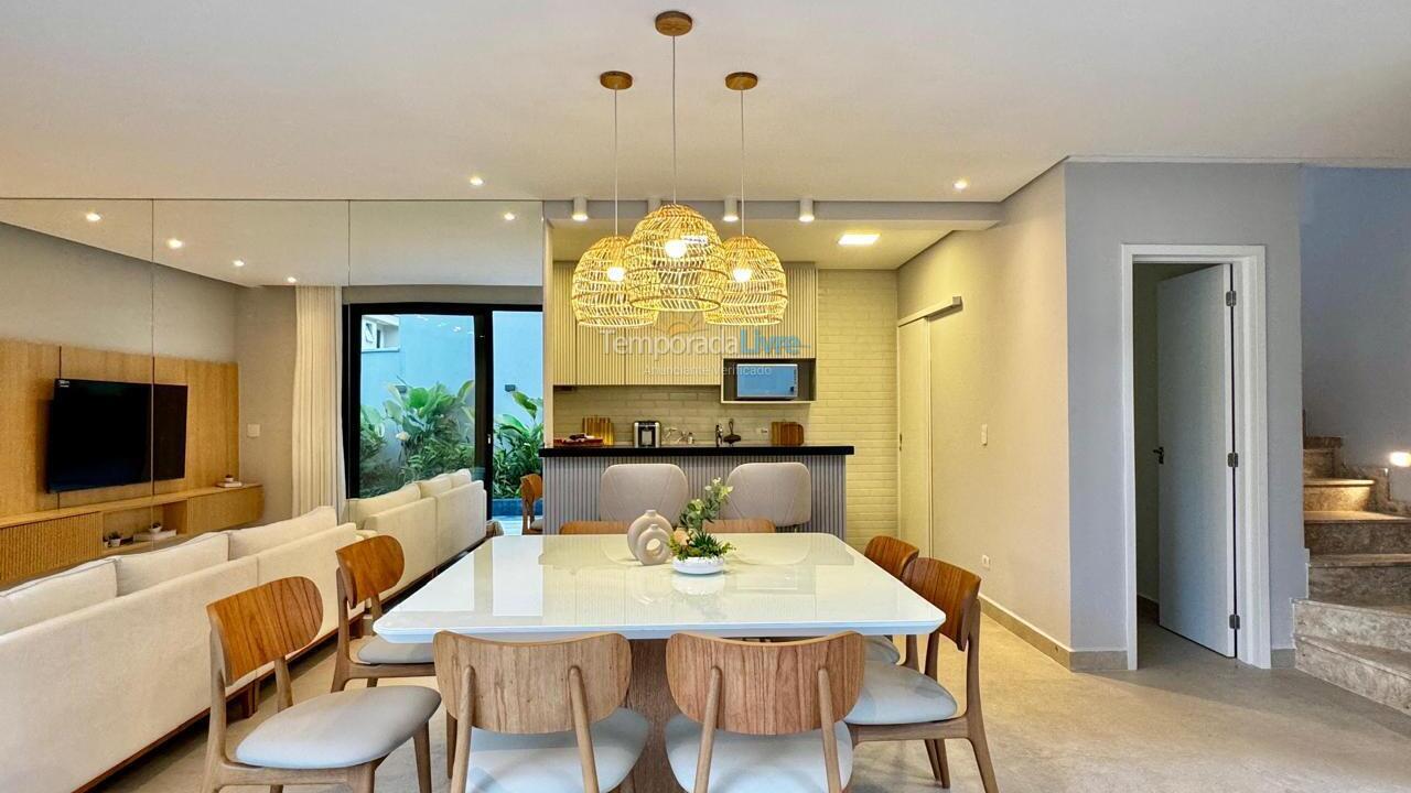 Casa para aluguel de temporada em São Sebastião (Praia da Baleia)