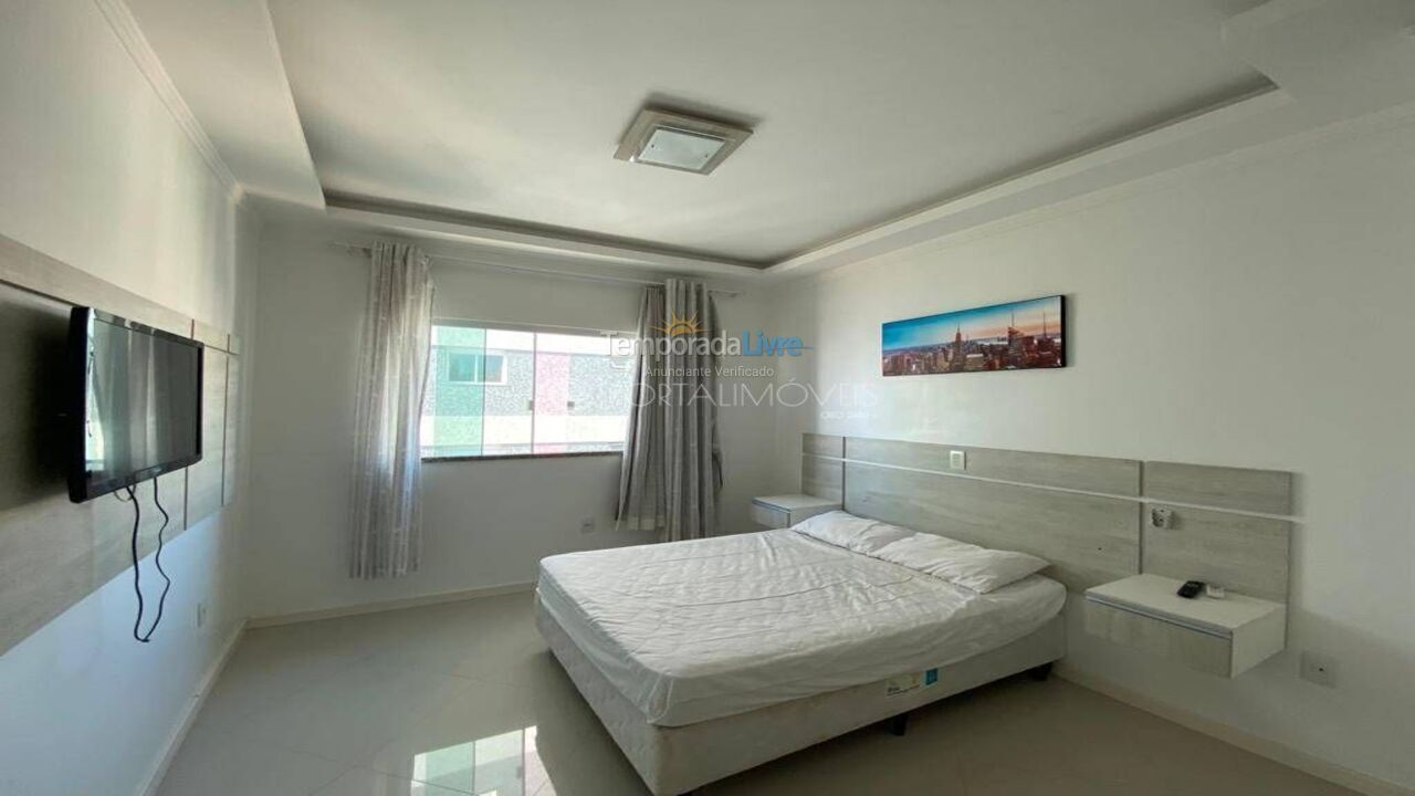 Apartamento para aluguel de temporada em Itapema (Meia Praia)