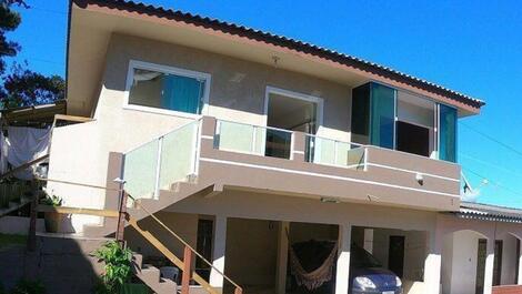 Casa para alugar em Garopaba - Praia da Ferrugem