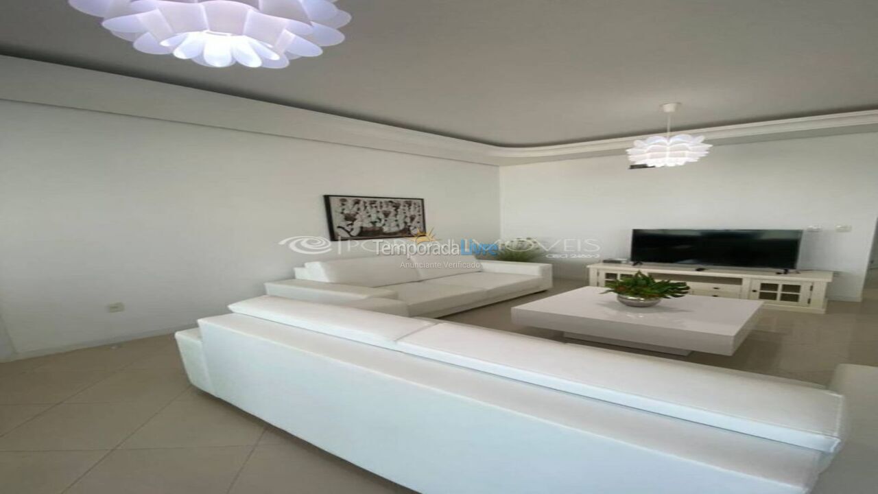 Apartamento para aluguel de temporada em Itapema (Meia Praia)